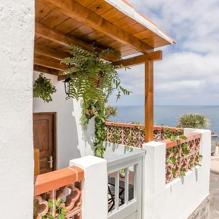 Casa Manolo, In A Seaside Village Above The Ocean Holiday home Santa Cruz de Tenerife