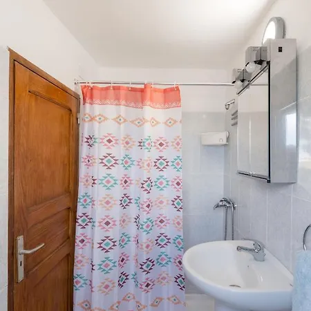 Holiday home Casa Manolo, In A Seaside Village Above The Ocean *