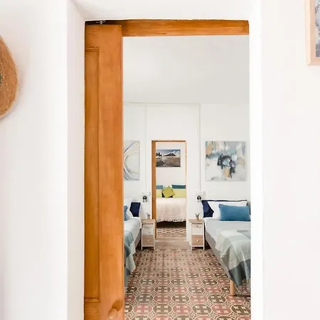 Holiday home Casa Manolo, In A Seaside Village Above The Ocean
