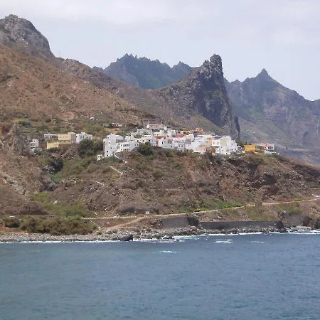 Holiday home Casa Manolo, In A Seaside Village Above The Ocean *
